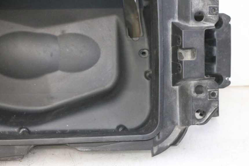 photo de COFFRE SELLE PIAGGIO X9 EVOLUTION 125 (2003 - 2007)