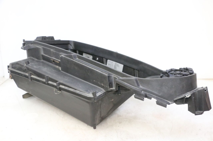 photo de COFFRE SELLE PIAGGIO X9 EVOLUTION 125 (2003 - 2007)