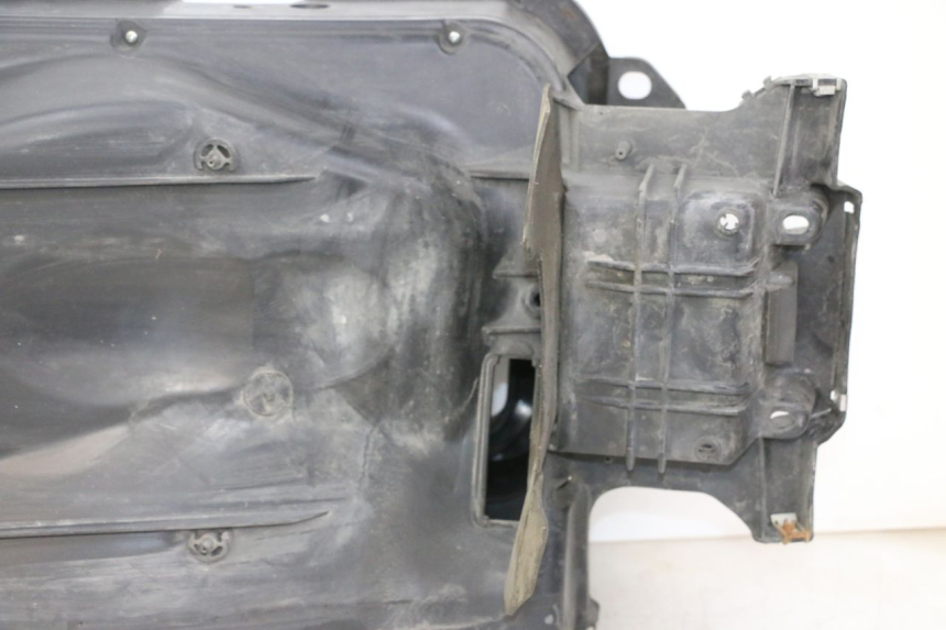 photo de COFFRE SELLE PIAGGIO X9 EVOLUTION 125 (2003 - 2007)