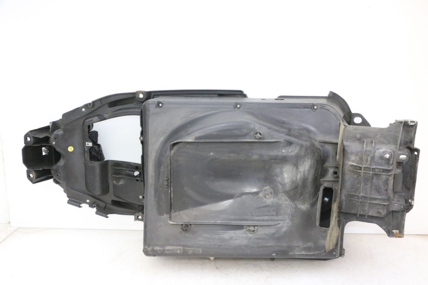 photo de COFFRE SELLE PIAGGIO X9 EVOLUTION 125 (2003 - 2007)