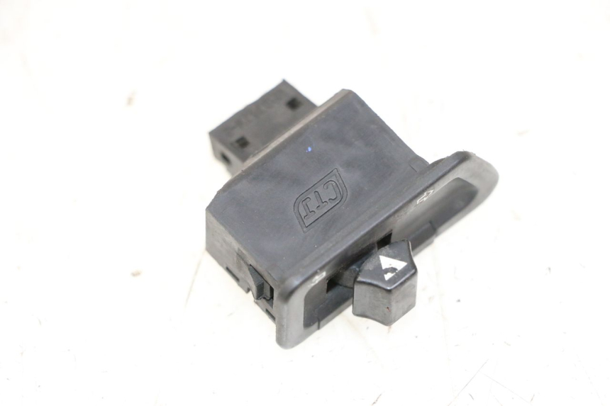 photo de COMMODO CLIGNOTANT SYM FIDDLE 2 50 (2008 - 2013)