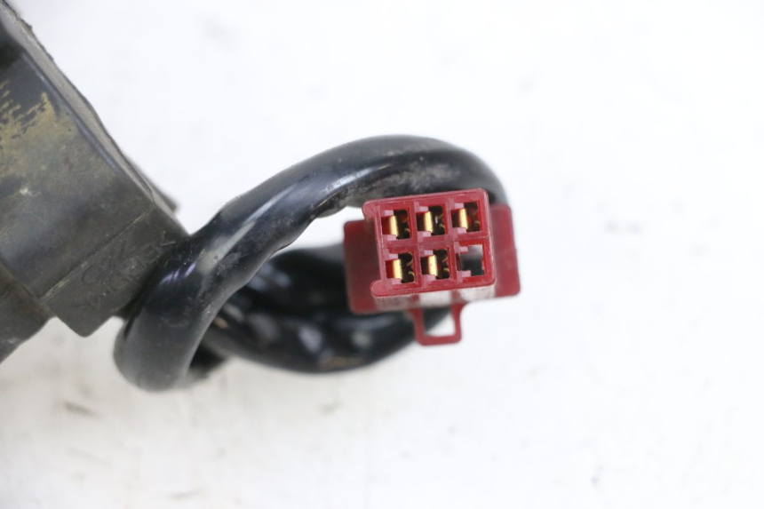 photo de COMMODO CLIGNOTANT MBK FLIPPER 115 (2013 - 2017) - Zoom état d’usage