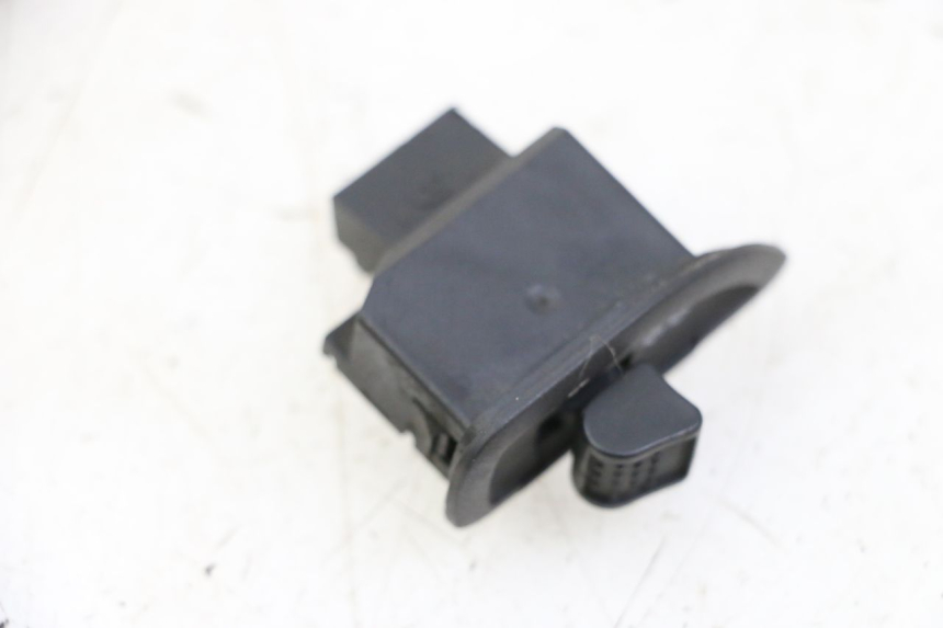 photo de COMMODO CLIGNOTANT PIAGGIO MP3 500 (2014 - 2016)