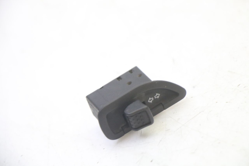 photo de COMMODO CLIGNOTANT PIAGGIO MP3 RL 250 (2007 - 2010)