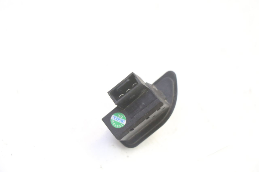 photo de COMMODO CLIGNOTANT PIAGGIO MP3 RL 250 (2007 - 2010)