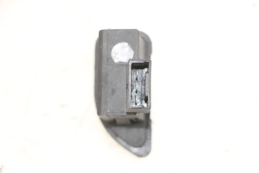 photo de COMMODO CLIGNOTANT PIAGGIO NEW TYPHOON 50 (2018 - 2021) - Zoom état d’usage