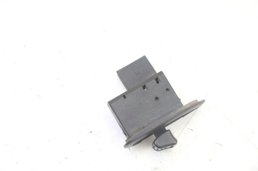 photo de COMMODO CLIGNOTANT PIAGGIO NRG POWER PUREJET 50 (2018 - 2021)