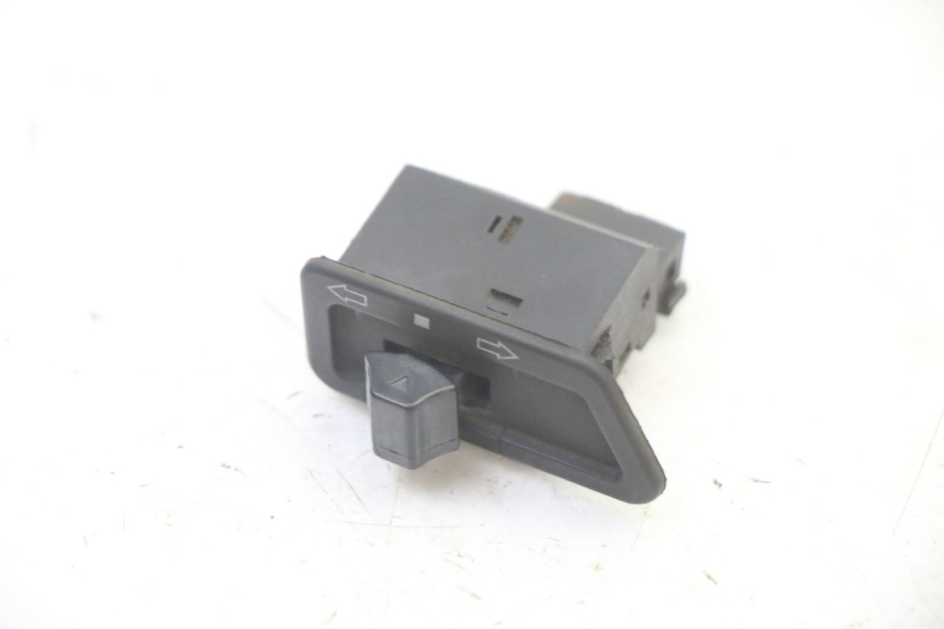 photo de COMMODO CLIGNOTANT JM MOTORS OLDIES GT 4T 50 (2018 - 2025)
