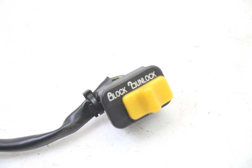 photo de COMMODO COUPE CONTACT SYM FIDDLE 2 50 (2008 - 2013)