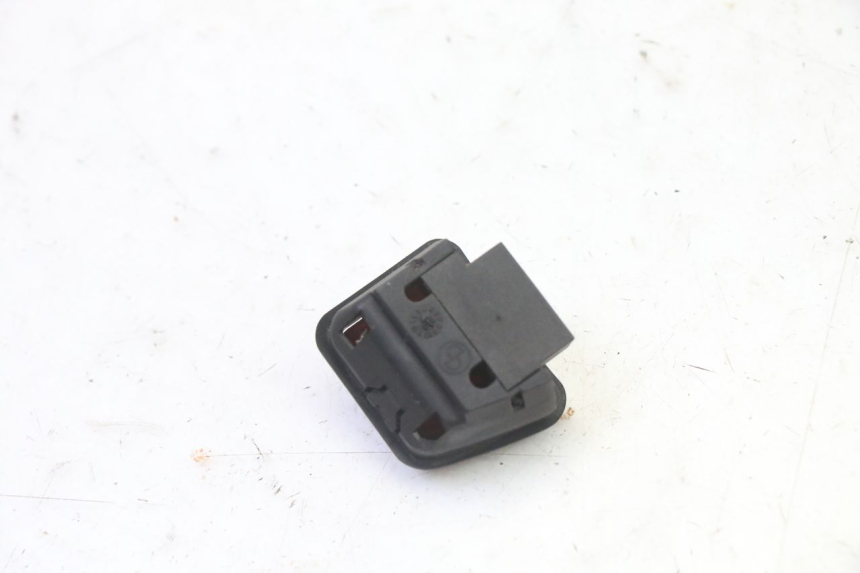 photo de COMMODO COUPE CONTACT PIAGGIO X9 EVOLUTION 125 (2003 - 2007)