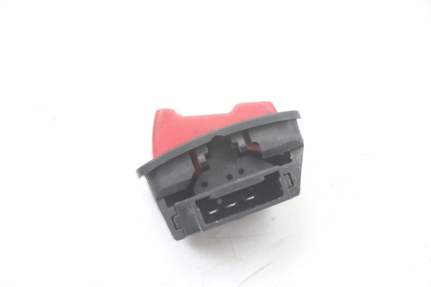 photo de COMMODO COUPE CONTACT PIAGGIO XEVO - X EVO 125 (2007 - 2017) - Zoom état d’usage