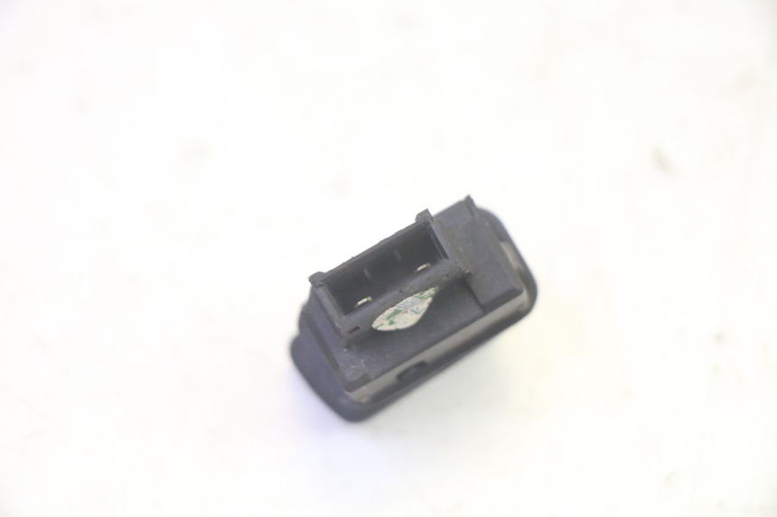 photo de COMMODO DEMARREUR PIAGGIO MP3 RL 250 (2006 - 2010) - Autre angle de vue