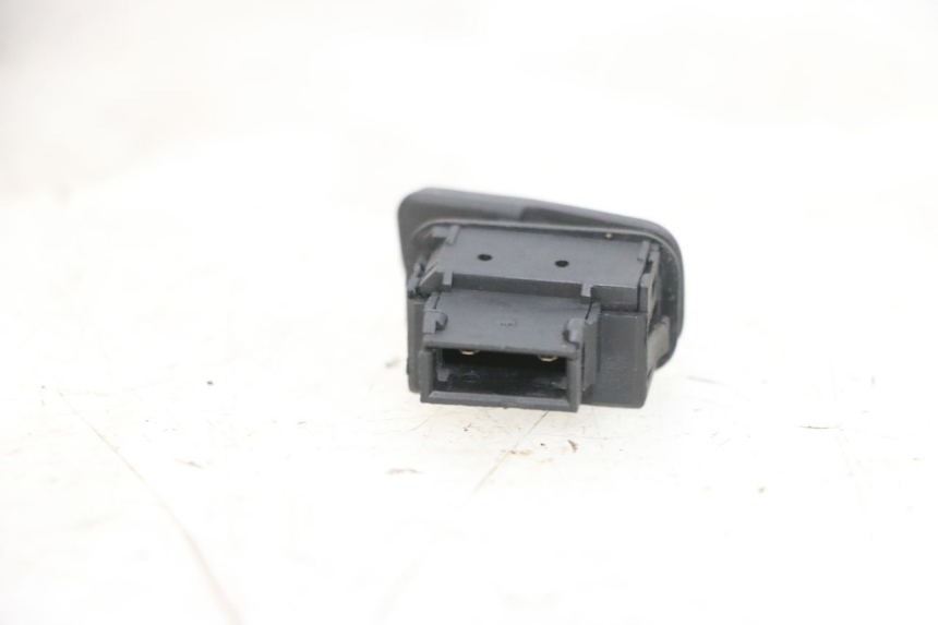 photo de COMMODO DEMARREUR PIAGGIO NEW TYPHOON 50 (2018 - 2021) - Détail de la pièce