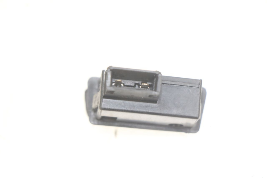 photo de COMMODO DEMARREUR PEUGEOT TWEET 125 (2018 - 2021)