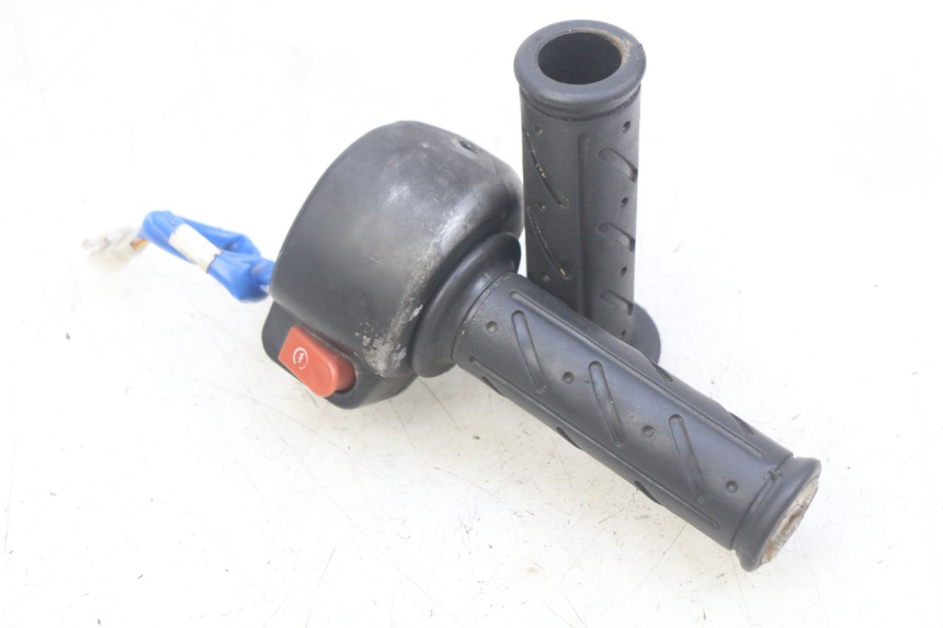 photo de COMMODO DROIT KYMCO AGILITY 4T 50 (2018 - 2022)