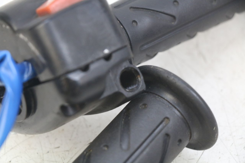 photo de COMMODO DROIT KYMCO AGILITY 4T 50 (2018 - 2022)