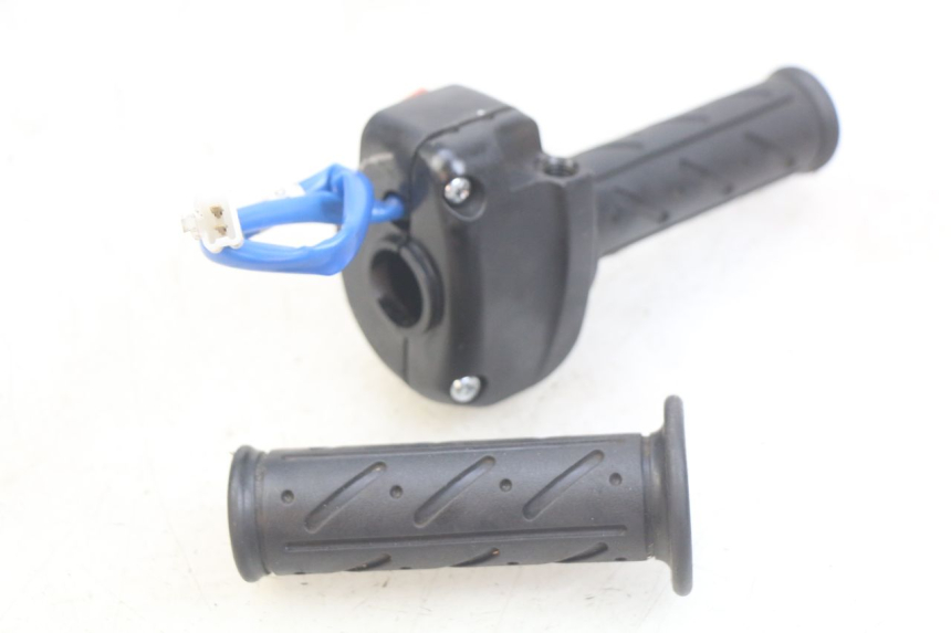 photo de COMMODO DROIT KYMCO AGILITY 4T 50 (2018 - 2022)