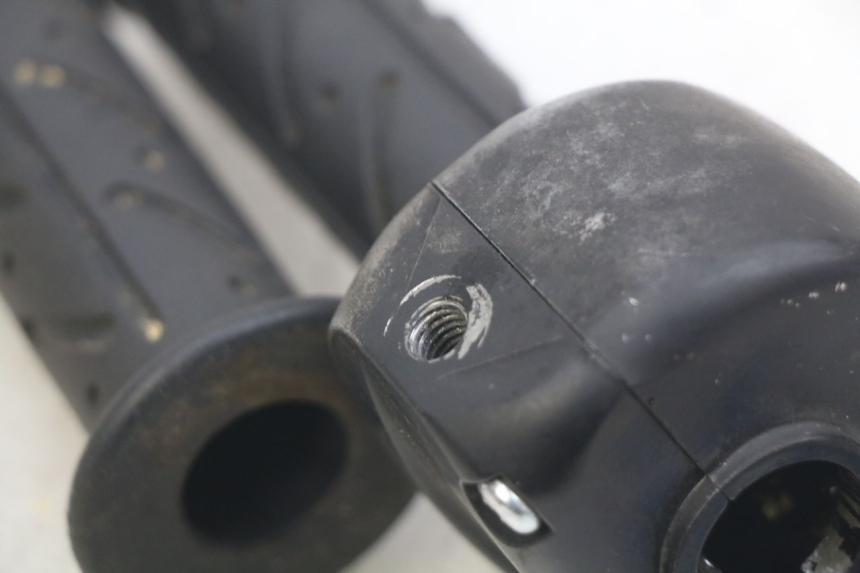 photo de COMMODO DROIT KYMCO AGILITY 4T 50 (2018 - 2022)