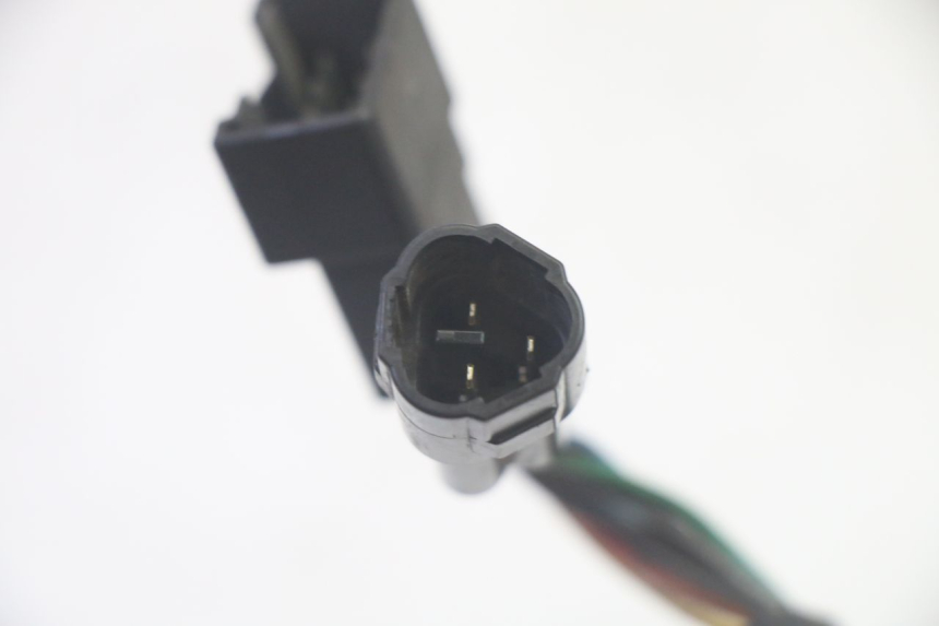 photo de COMMODO DROIT SUZUKI BURGMAN EXECUTIVE ABS 650 (2006 - 2012) - État de surface