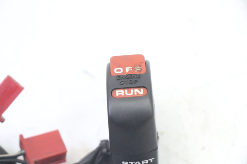 photo de COMMODO DROIT HONDA CBR RR FIREBLADE 900 (1992 - 1994)