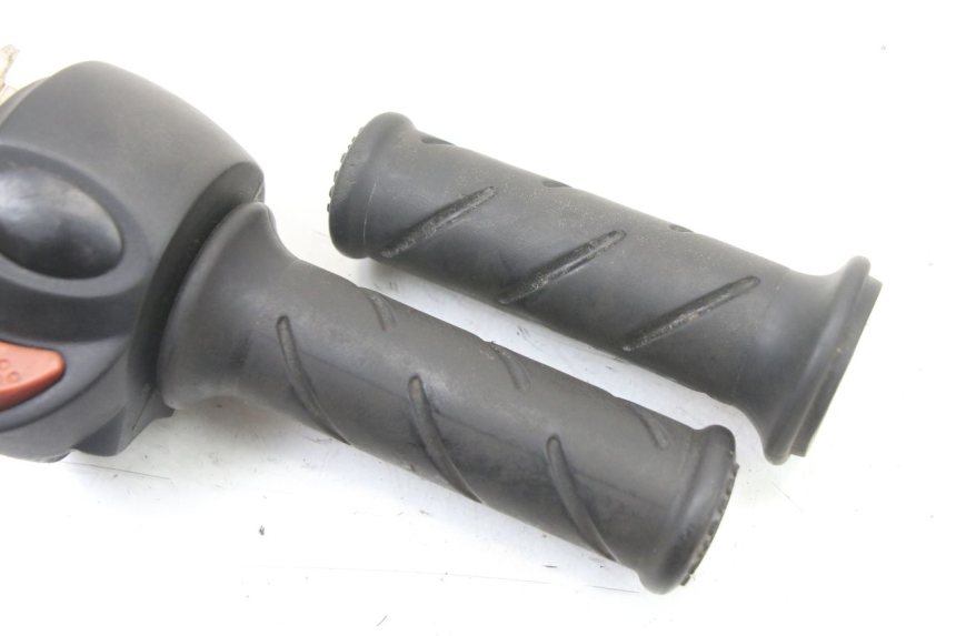 photo de COMMODO DROIT PEUGEOT CITYSTAR 50 (2013 - 2017)