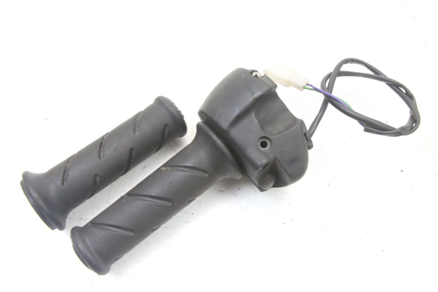 photo de COMMODO DROIT PEUGEOT CITYSTAR 50 (2013 - 2017)