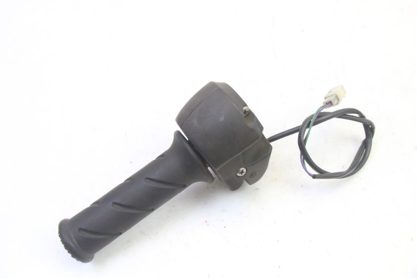 photo de COMMODO DROIT PEUGEOT CITYSTAR 50 (2013 - 2017)