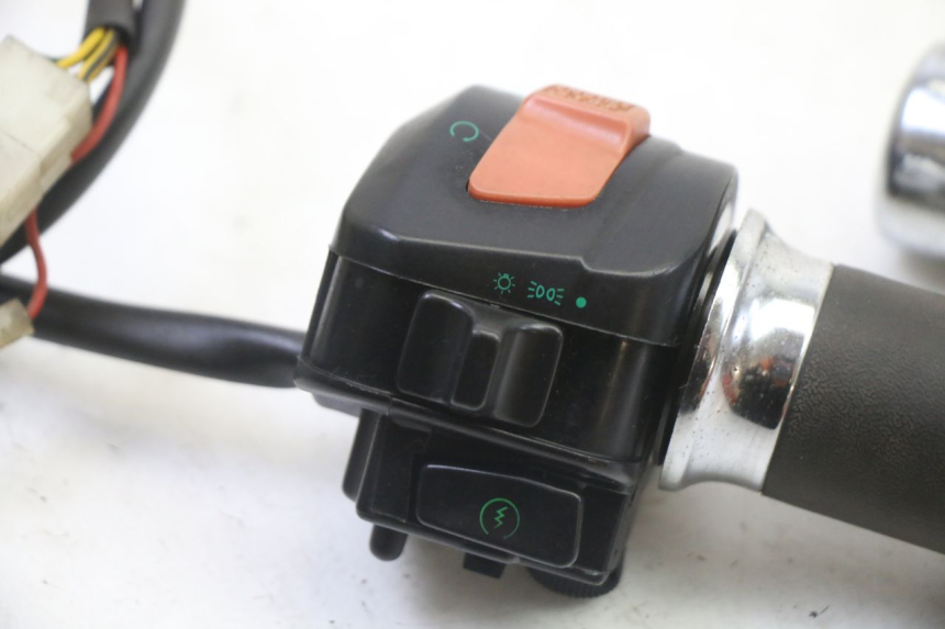 photo de COMMODO DROIT APRILIA CLASSIC 125 (1995 - 2001)