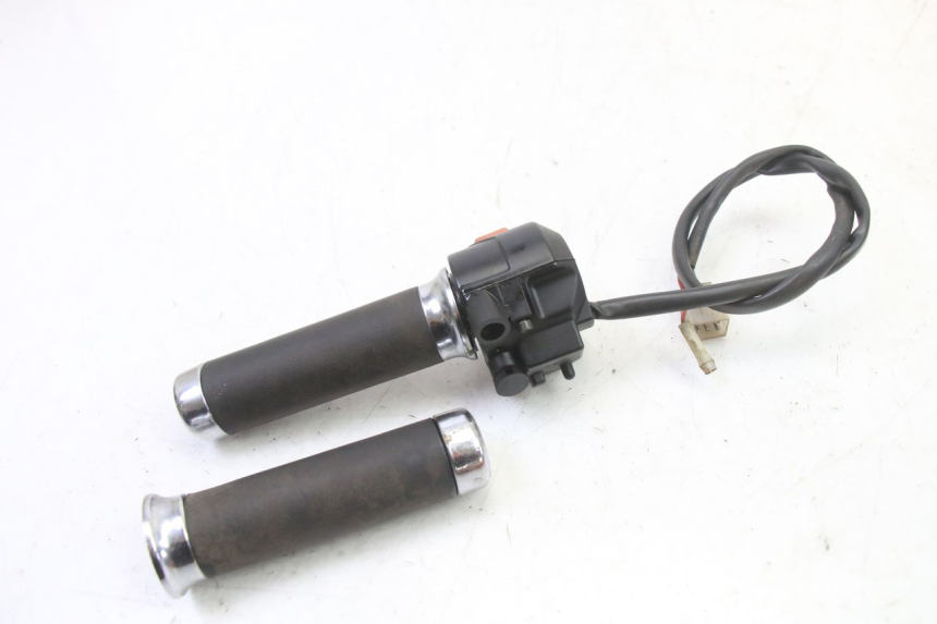 photo de COMMODO DROIT APRILIA CLASSIC 125 (1995 - 2001)