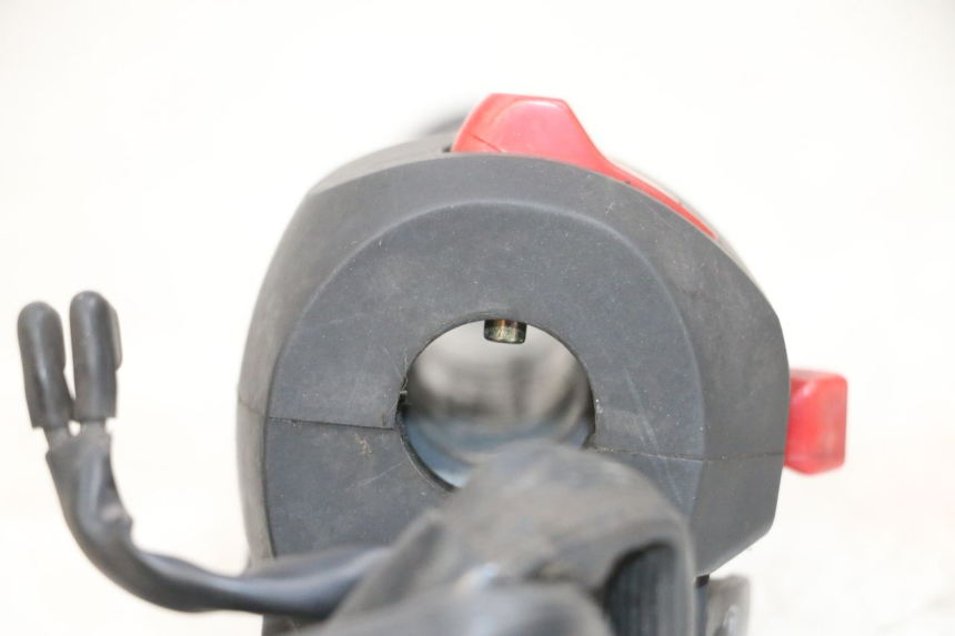 photo de COMMODO DROIT KSR CODE 125 (2018 - 2020) - Gros plan technique