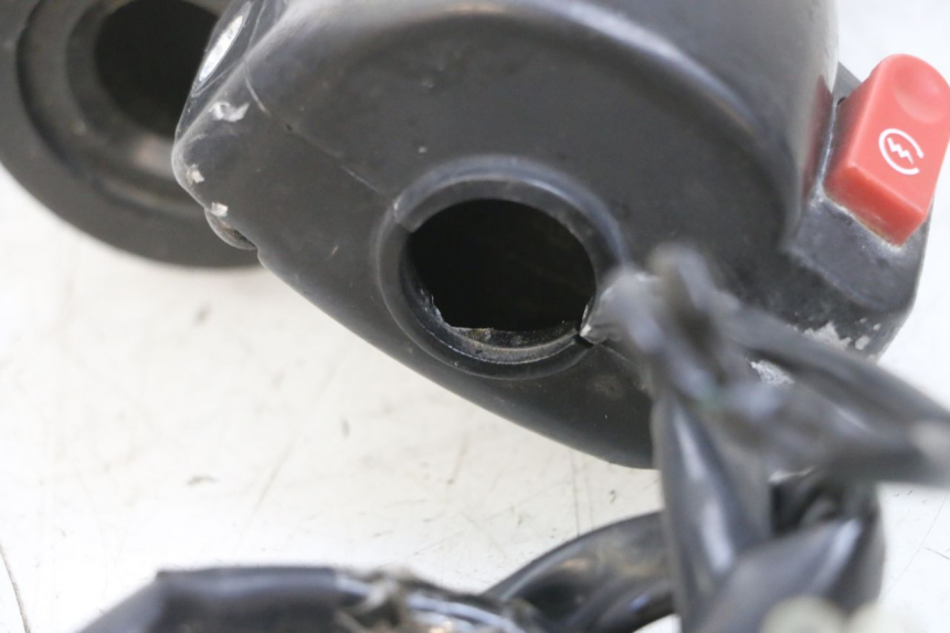 photo de COMMODO DROIT SYM CROX 4T 50 (2016 - 2023) - État de surface