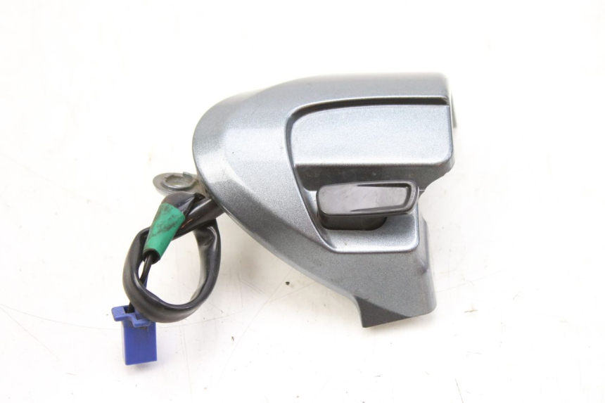 photo de COMMODO DROIT YAMAHA CYGNUS X INJECTION 125 (2007 - 2013)