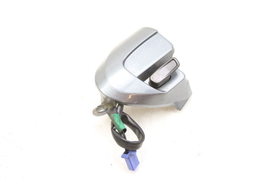 photo de COMMODO DROIT YAMAHA CYGNUS X INJECTION 125 (2007 - 2013)