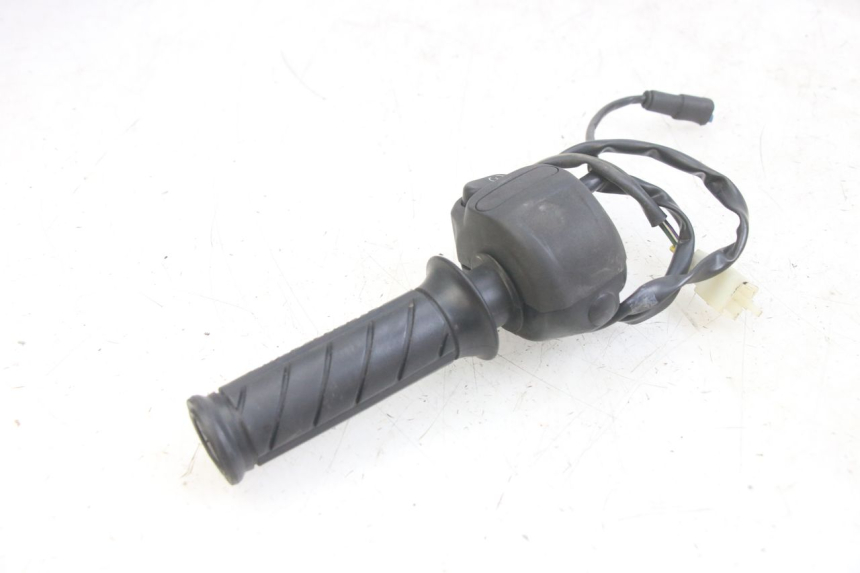 photo de COMMODO DROIT GILERA DNA 50 (2000 - 2007)