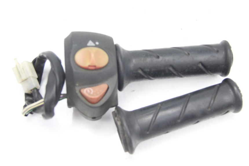 photo de COMMODO DROIT PEUGEOT ELYSTAR 125 (2002 - 2007)