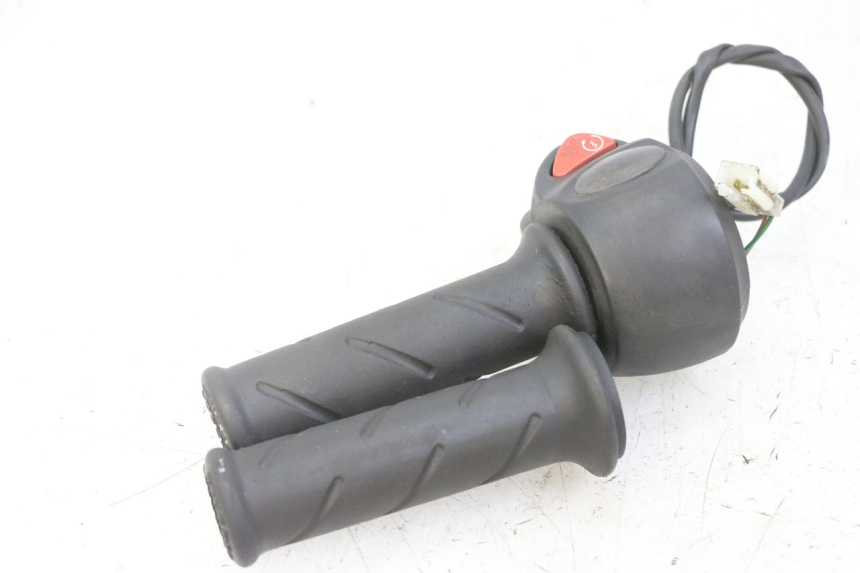 photo de COMMODO DROIT PEUGEOT ELYSTAR 125 (2002 - 2007)