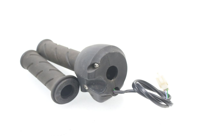 photo de COMMODO DROIT PEUGEOT ELYSTAR 50 (2002 - 2014)