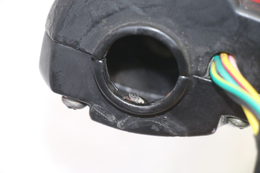 photo de COMMODO DROIT KEEWAY F-ACT FACT 50 (2006 - 2011) - Points de fixation