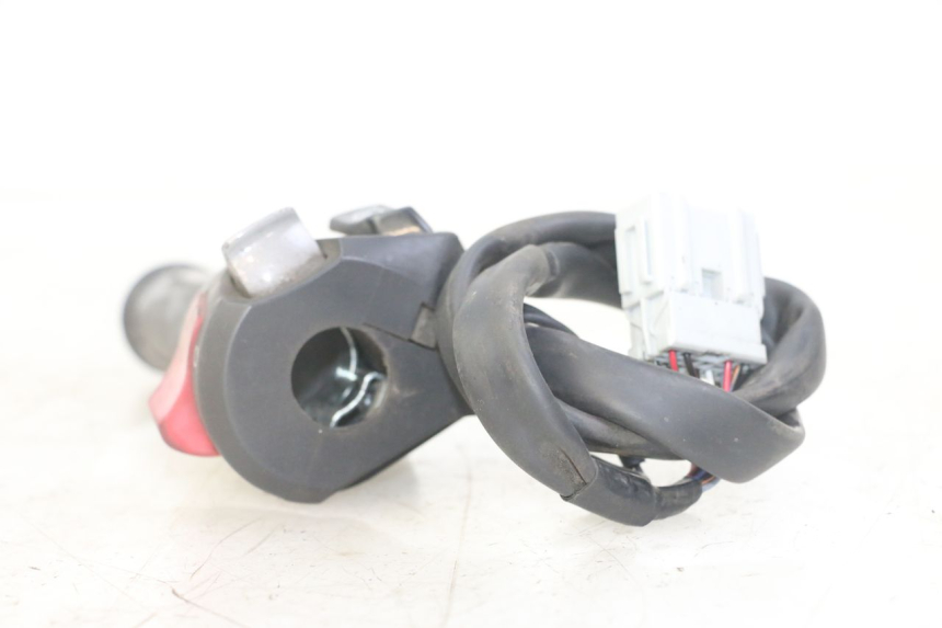 photo de COMMODO DROIT HONDA FORZA ABS 300 (2013 - 2019)