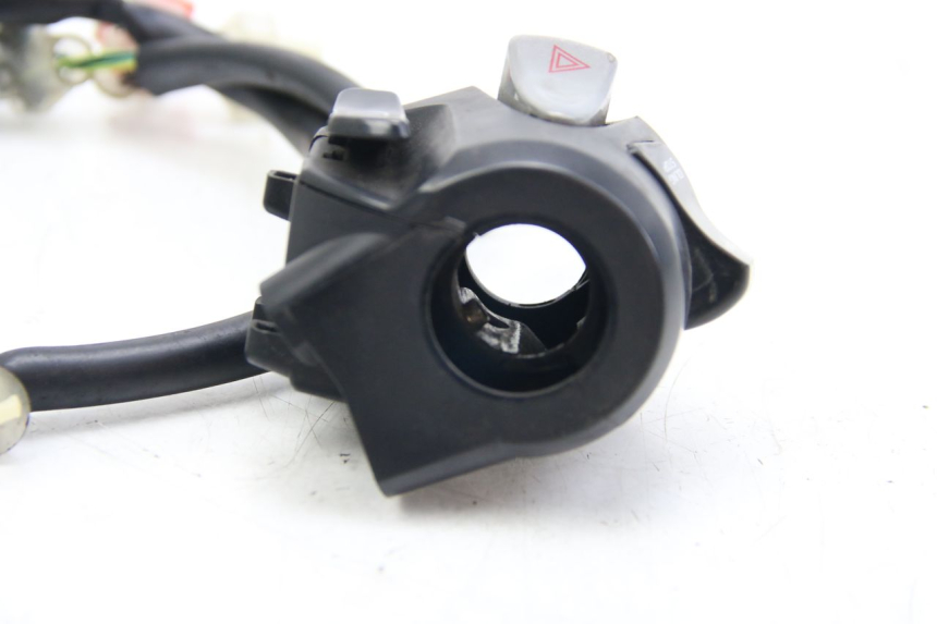photo de COMMODO DROIT HONDA FORZA 125 (2015 - 2016)