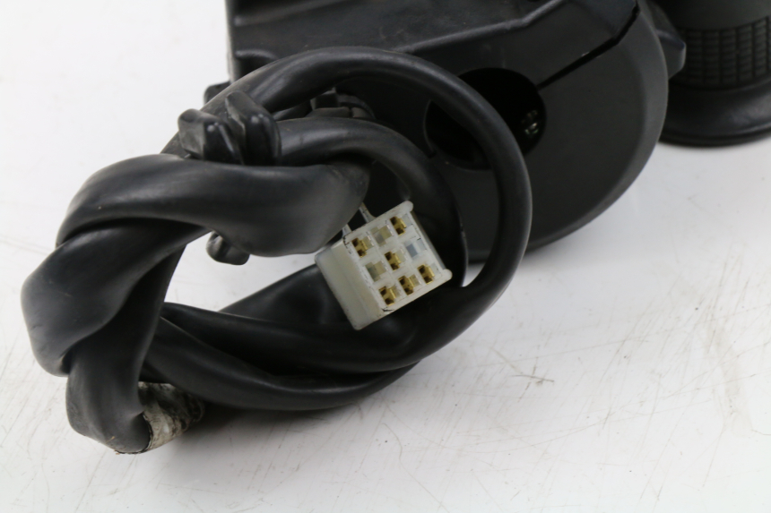 photo de COMMODO DROIT HONDA PCX (JF28) 125 (2009 - 2011)