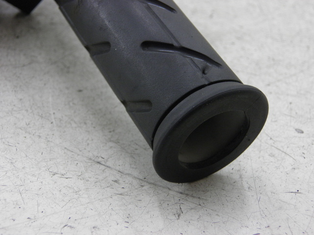 photo de COMMODO DROIT HONDA PCX (JF57/JF64) 125 (2014 - 2018)