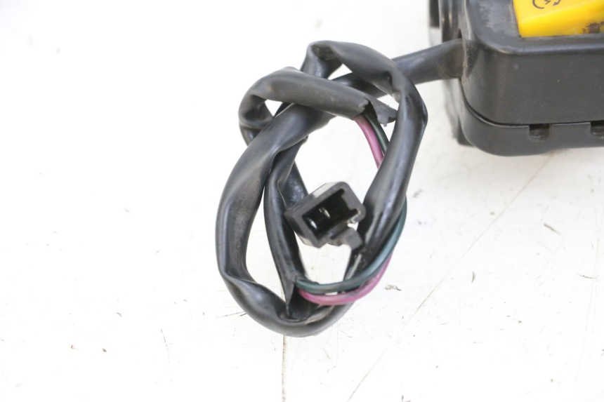 photo de COMMODO DROIT PEUGEOT KISBEE 4T 50 (2010 - 2017)