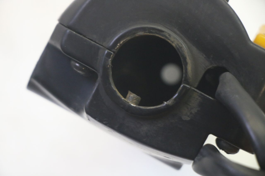 photo de COMMODO DROIT PEUGEOT KISBEE 4T 50 (2010 - 2017) - Vue d’ensemble