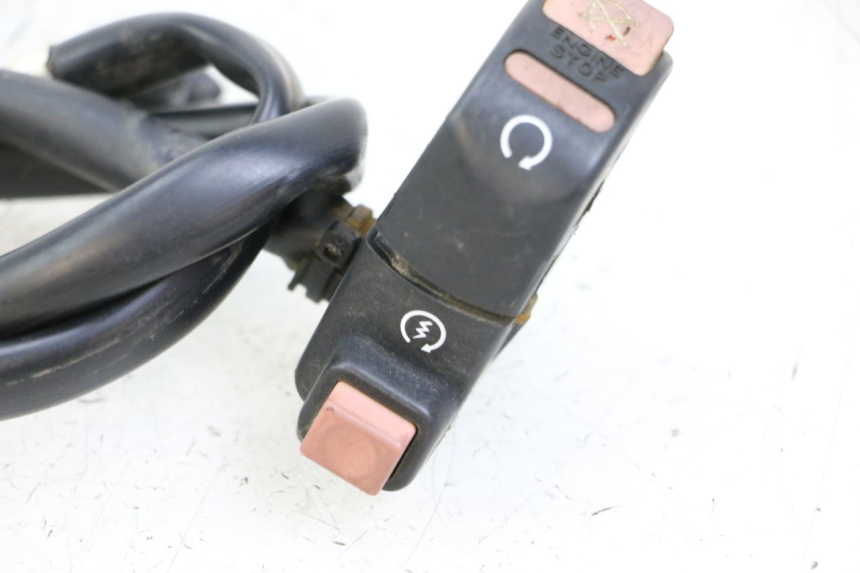 photo de COMMODO DROIT KYMCO STRYKER OFF ROAD 125 (1999 - 2005)