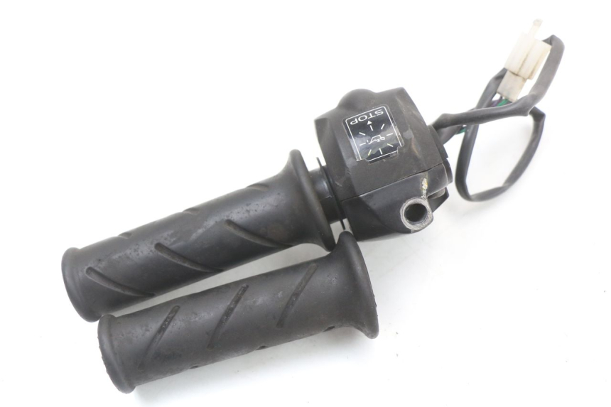 photo de COMMODO DROIT PEUGEOT LUDIX 50 (2008 - 2017)