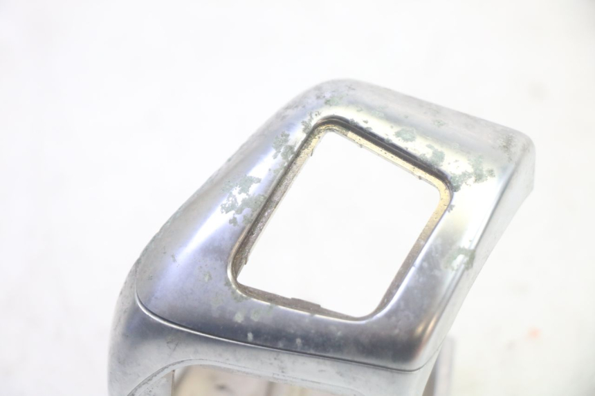 photo de COMMODO DROIT PIAGGIO MP3 HPE 350 (2018 - 2020) - Détail de la pièce