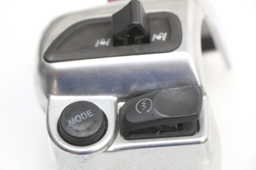 photo de COMMODO DROIT PIAGGIO MP3 LT 400 (2007 - 2012)