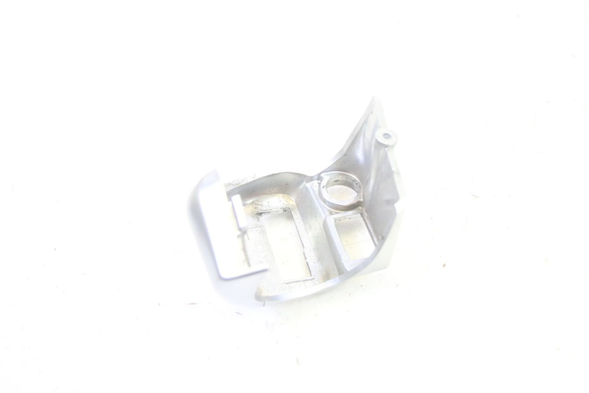 photo de COMMODO DROIT PIAGGIO MP3 500 (2016 - 2018) - Gros plan technique