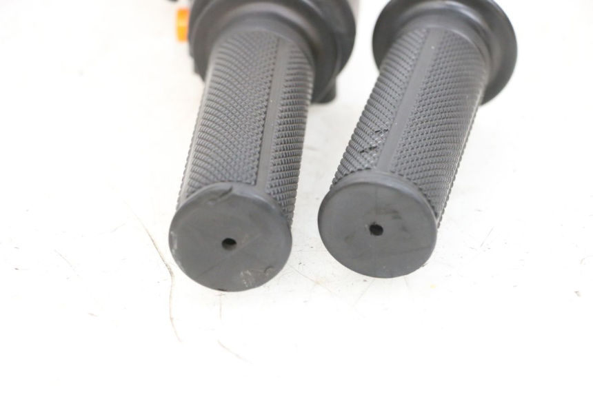 photo de COMMODO DROIT JM MOTORS OLDIES 4T 50 (2010 - 2020) - État de surface